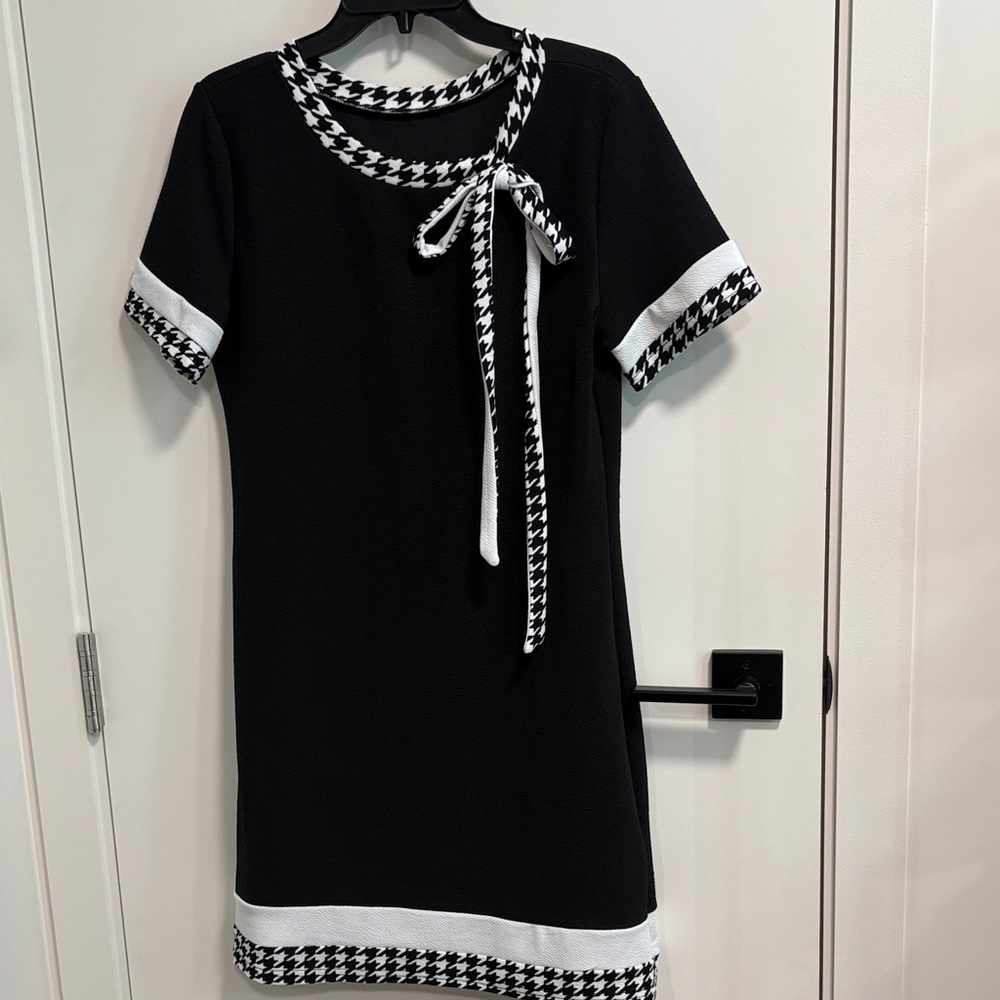 SHEIN Black Mini Dress with White & Houndstooth Trim Bow
